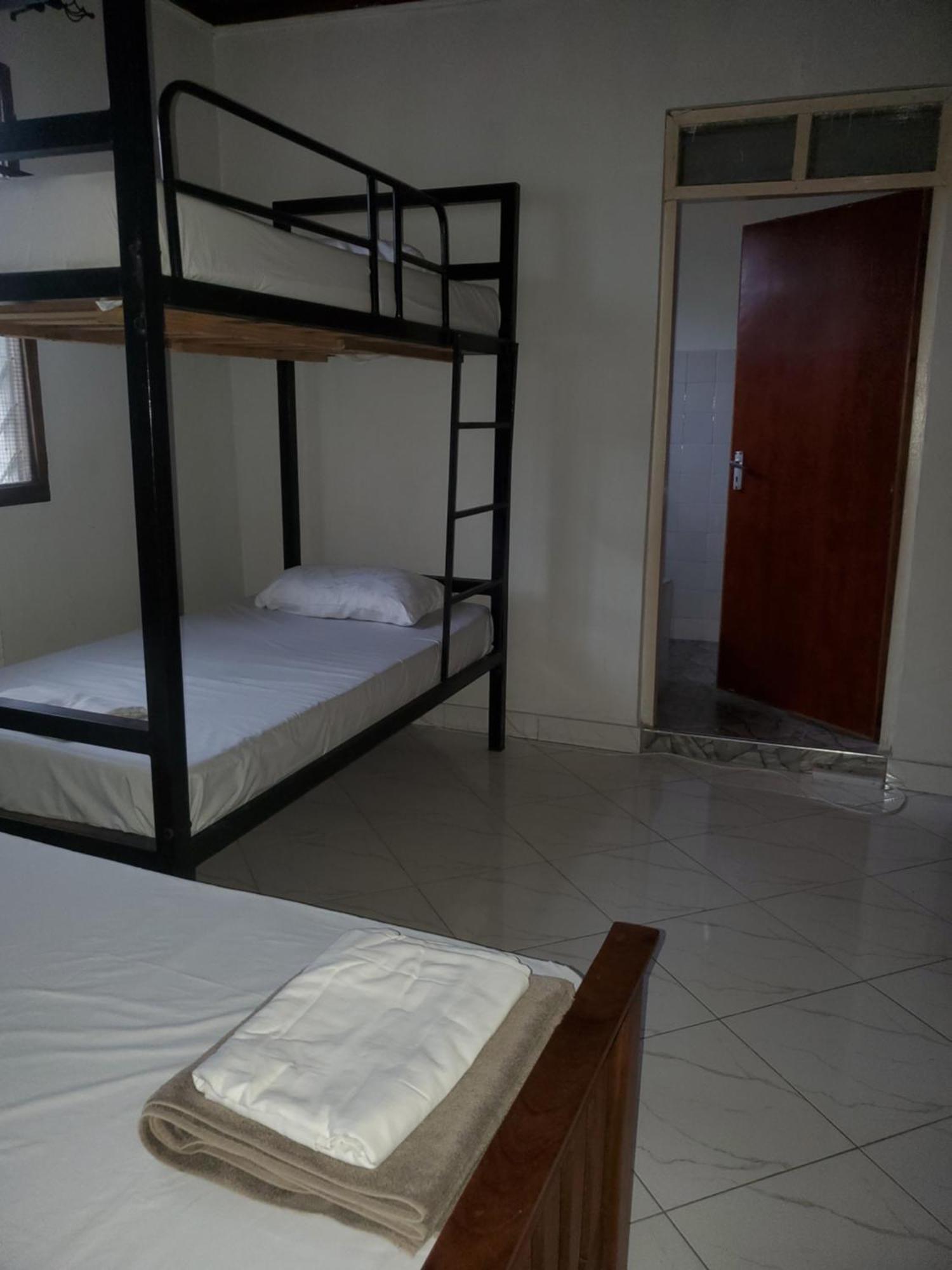 The Nest Haven Hostel Dar es Salaam Extérieur photo